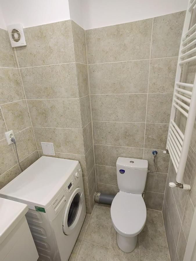 Ferienwohnung Militari Luxury Flat Roşu Exterior foto